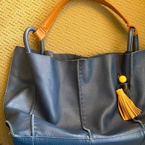 The Sak “Los Feliz” large leather tote in Indigo. Mint Condition.
